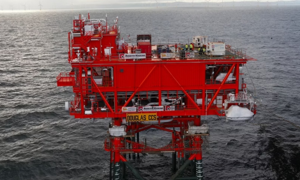 Image accompanying Eni installs world’s first purpose-built offshore CCS platform